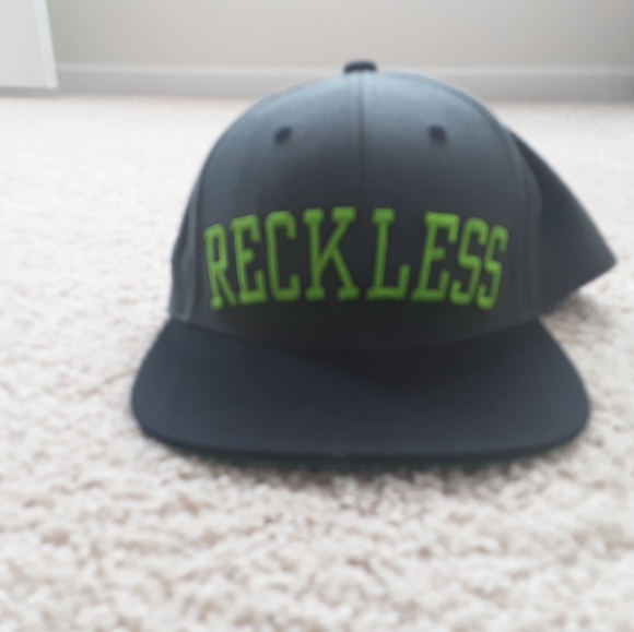 Young and Reckless snapback - Picture 1 of 1
